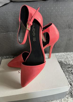 Босоніжки aldo оригінал натуральна шкіра