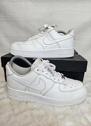 Шкіряні кросівки nike air force 39  розмір