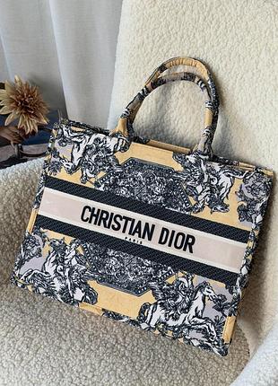 Шоппер christian dior book tote pegasus желтый