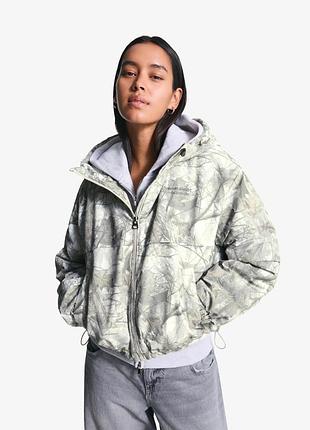 Куртка жіноча bershka