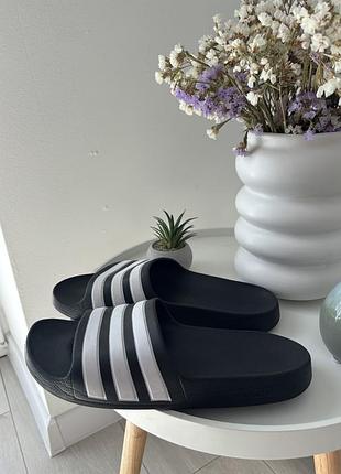 Тапочки adidas , 24 см по стельці оригінал