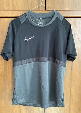 Футболка чоловіча nike,сіра,розмір м