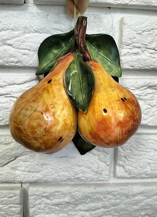 Підвісне настінне (панно) груші capodimonte