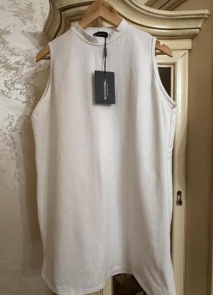 Коротка сукня жіноча prettylittlething біла