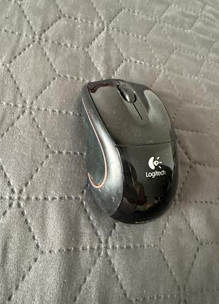 Комп'ютерна мишка logitech