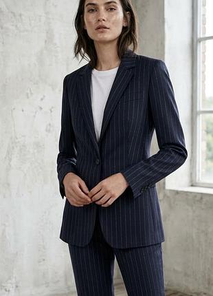Піджак жіночій zara темно-синій в смужку