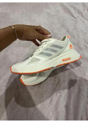 Женские кроссовки adidas cloudfoam
