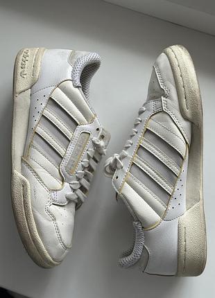 Кросівки жіночі adidas 38 2