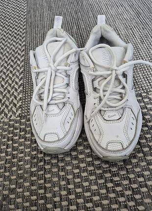 Кросівки nike білі шкіряні