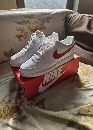 Nike court vision lo бело-красные - новые, 44 размер / 28 см