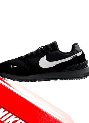Nike phoenix waffle gtx black white 4