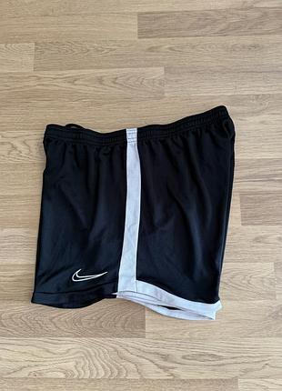 Шорти nike 8