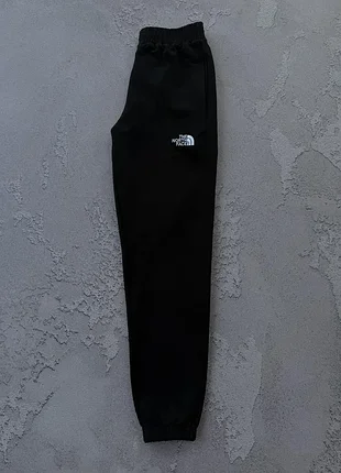 Спортивные штаны tnf черные