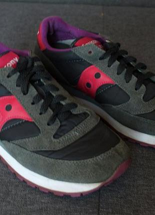 Кроссовки  женские saucony jazz супер комфортные на осень тёмно- серого цвета