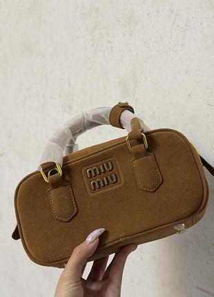 Сумка для жінок miu miu коричнева замшева