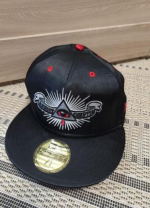 Кепка від new era