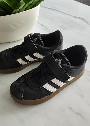 Кросівки дитячі adidas чорні на липучках, розмір 35, довжина устілки 22 см