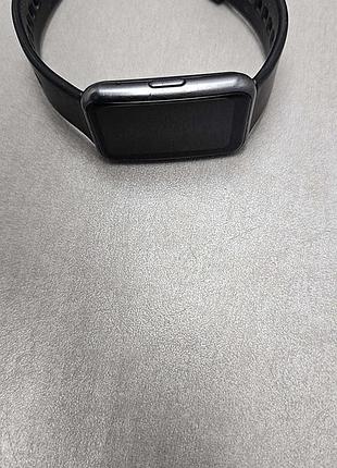 Смарт-годинник браслет б/у huawei watch fit 8