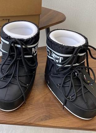 Чоботи жіночі moon boot чорні