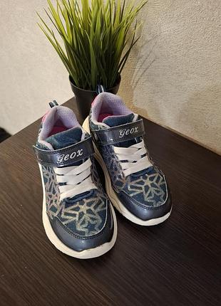 Кроссовки для девочки geox 30р 3
