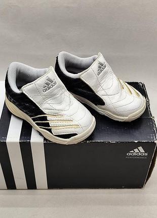 Кросівки нові дитячі adidas f50+ spider 21р