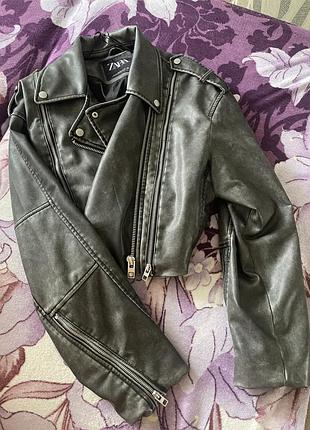 Жіноча коротка куртка zara розмір xl