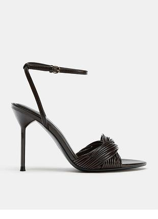 Босоножки zara