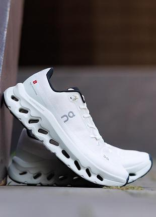 On cloudtilt white black nd