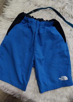 Крутые шорты the north face на рост 134-140 см
