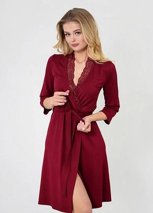 Очень симпатичный халат с кружевом woman secret