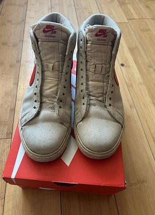 Кеди чоловічі nike sb blazer mid бежеві замшеві