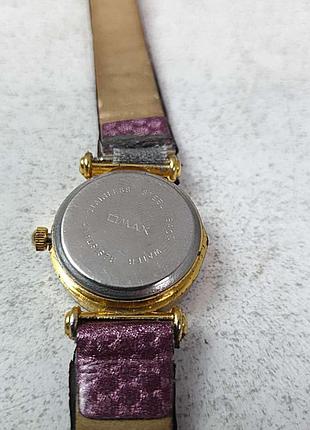 Наручные часы б/у omax quartz 9
