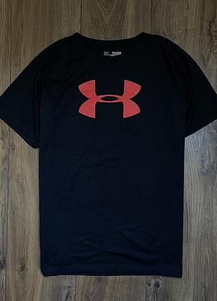 Футболка under armour
