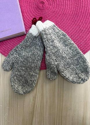 Рукавичкі в'язані