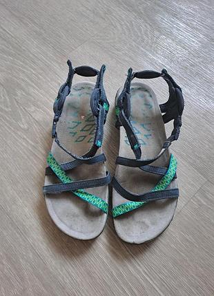 Оригинальные босоножки merrell размер 38
