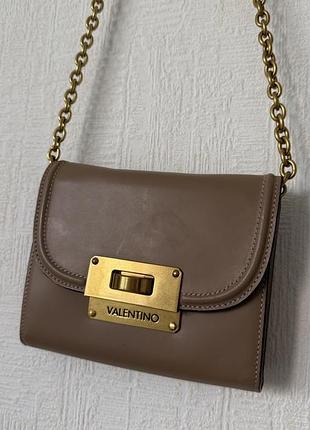 Сумка valentino кольору кави