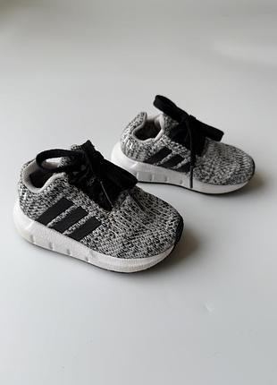 Кросівки adidas 20р (12см)
