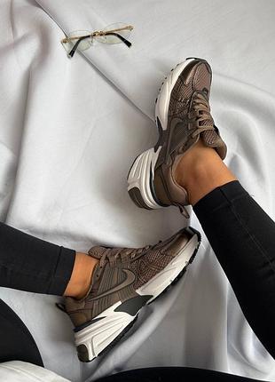 Nike v2k runtekk mink