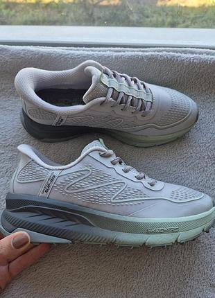 Кроссовки 37-38р. skechers