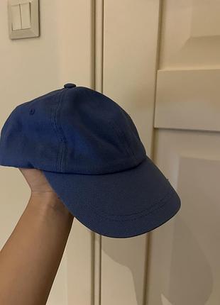 Синя бавовняна кепка / бейсболка h&m з металевою плашкою (розмір xs/s)