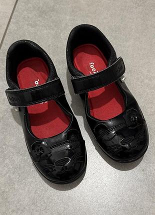 Дитячі туфлі toezone чорні лаковані з котиком, р. 32, 19 см, memory foam