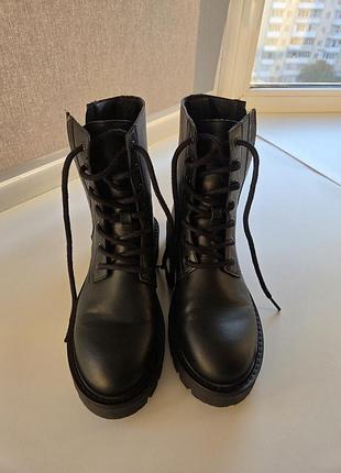 Черевики жіночі calvin klein combat mid laceup чорні