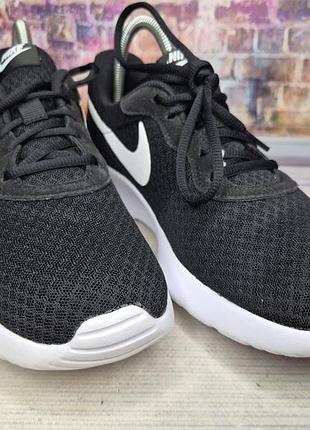 Кроссовки nike tanjun 2