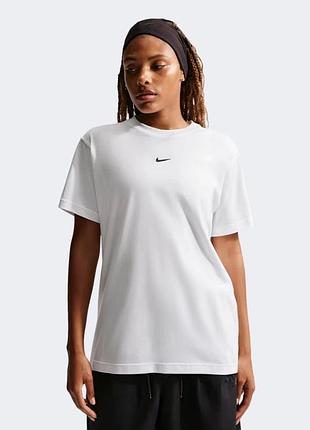 Жіноча футболка nike біла розмір s