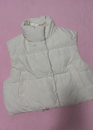 ‼️розпродаж ‼️жіноча тепла жилетка молочного кольору l-xl, жилет, безрукавка