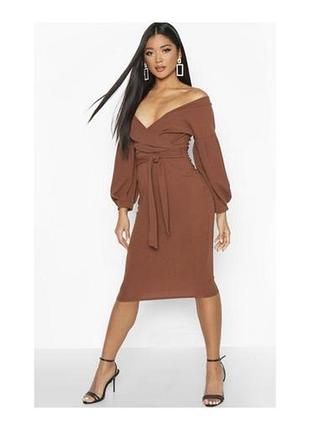 Сукня міді жіноча boohoo з відкритими плечима коричнева