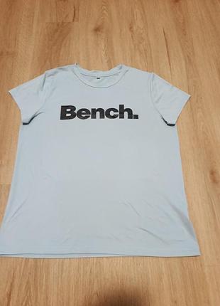 Стильна спортивна футболка, 💯 поліестр+ еластан, оригінал, 
логотип бренду, 
bench, розмір l