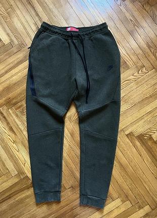 Спортивні штани nike tech fleece