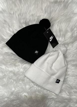 Шапка с нашивкой nike (балабон)