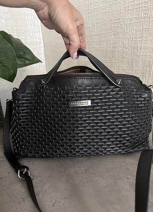 Сумка жіноча burberry чорна зі шкіри